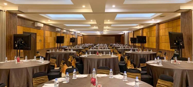 日惹西湖酒店及度假村(The Westlake Hotel & Resort Yogyakarta)图片