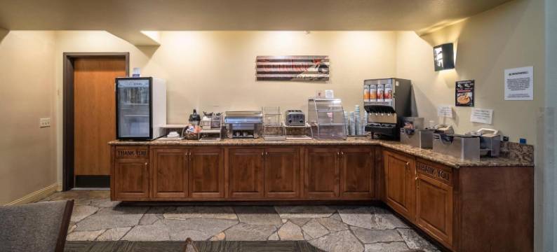 特拉基唐纳旅舍(Truckee Donner Lodge)图片