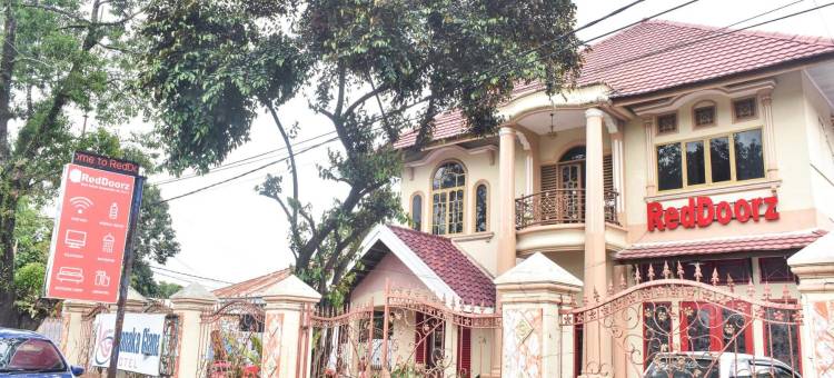 红多兹酒店-近苏丹哈桑丁机场2号(RedDoorz Near Sultan Hasanuddin Airport 2)图片