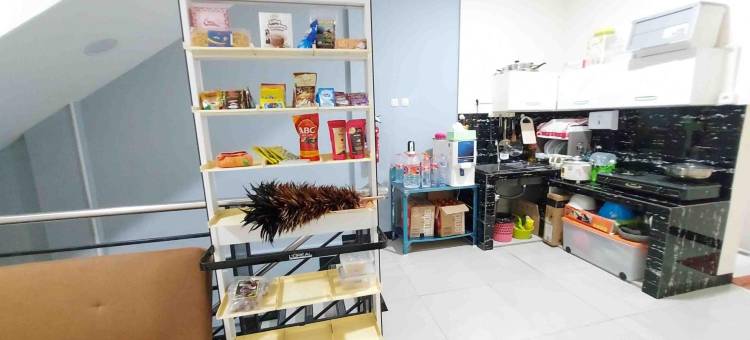 龙市酒店 - 近三邦利马三宝垄 - 美特拉酒店(Rons City Hotel Near Simpang Lima Semarang Mitra RedDoorz)图片