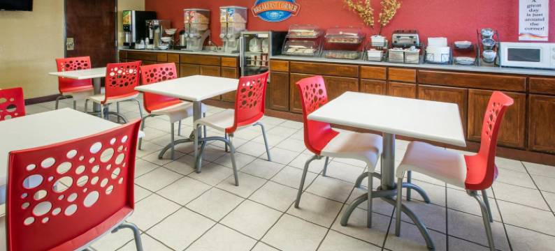 品质酒店劳顿靠近西尔堡(Quality Inn Lawton Near Fort Sill)图片