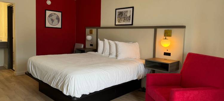 北卡兰伯顿北部华美达酒店(Ramada by Wyndham Lumberton NC North)图片