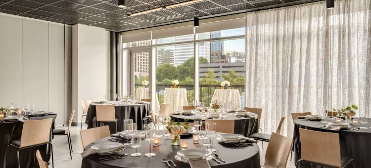 Moxy Charlotte Downtown图片