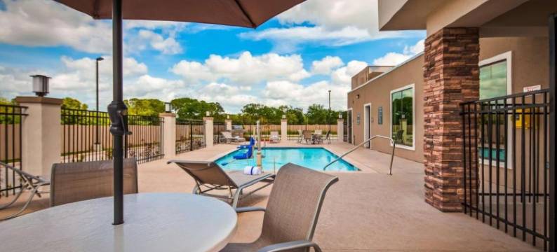 贝城贝斯特韦斯特优质套房酒店(Best Western Plus Bay City Inn  Suites)图片