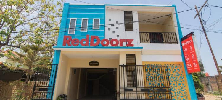 红多兹伊斯兰酒店-近茉莉芬国立理工学院(RedDoorz Syariah Near Politeknik Negeri Madiun)图片