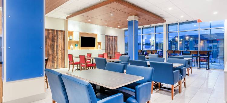 斯普林菲尔德北智选假日酒店及套房(Holiday Inn Express & Suites Springfield North)图片