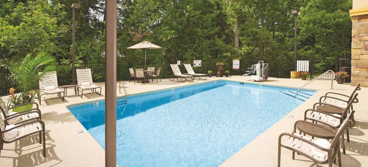 士麦那纳什维尔拉昆塔温德姆套房酒店(La Quinta Inn & Suites by Wyndham Smyrna TN - Nashville)图片