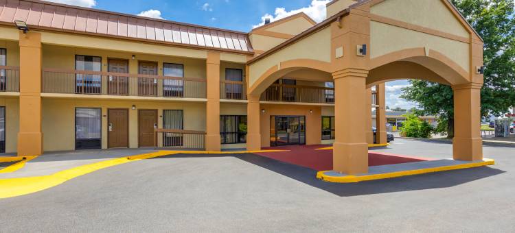 奥克格罗夫/坎贝尔堡戴斯酒店(Days Inn by Wyndham Oak Grove/Ft. Campbell)图片