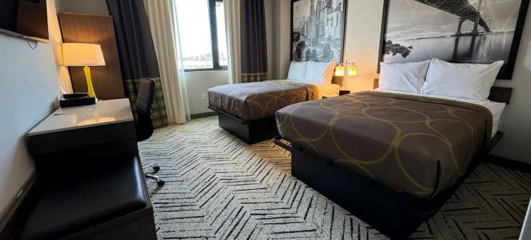 Super 8 by Wyndham Bronx Near Stadium图片
