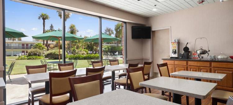 森尼维耳硅谷温德姆华美达酒店(Ramada by Wyndham Sunnyvale/Silicon Valley)图片