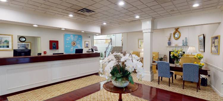 法明顿旅馆(The Farmington Inn and Suites)图片