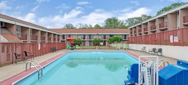 华盛顿戴斯酒店(Days Inn by Wyndham Washington Pennsylvania)图片