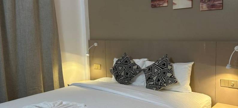 G10假日酒店(The G Ten Holiday Inn)图片