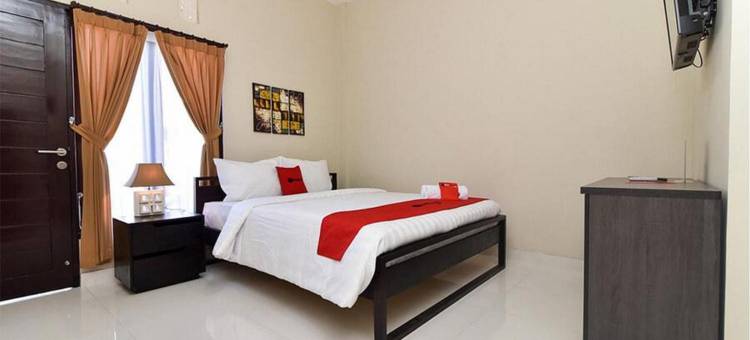 红多兹Plus酒店-近贾兰伊玛目邦约尔登巴萨(RedDoorz Plus Near Jalan Imam Bonjol Denpasar)图片
