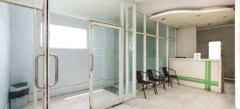 班查尔巴鲁近Q-Mall红多兹伊斯兰酒店(RedDoorz Syariah Near Q-Mall Banjarbaru)图片