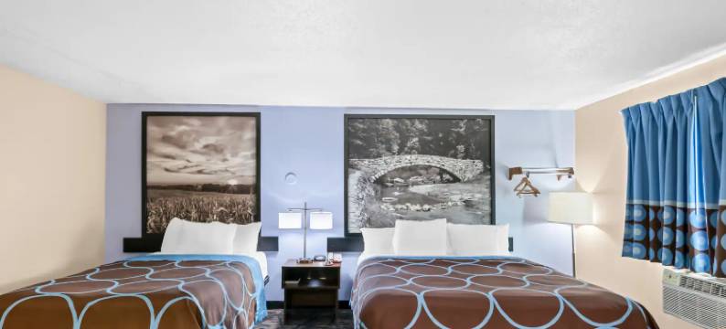 奥马哈康瑟尔布拉夫斯速8酒店(Super 8 by Wyndham Council Bluffs IA Omaha NE Area)图片