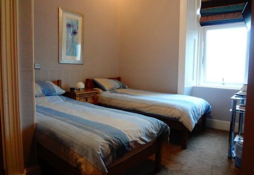 Macbeth Arms Hotel Overview