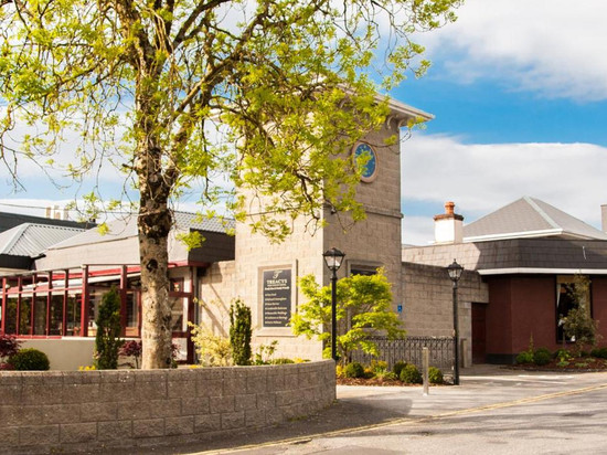 特利斯西县会议和休闲中心酒店