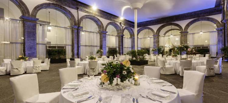 那不勒斯帕拉索卡拉乔洛酒店(Palazzo Caracciolo Naples)图片