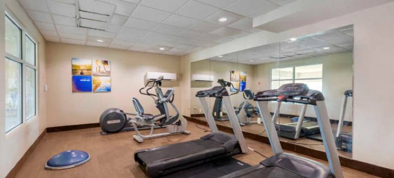 特克萨索马湖套房酒店(LAKE TEXOMA INN AND SUITES by IHG)图片