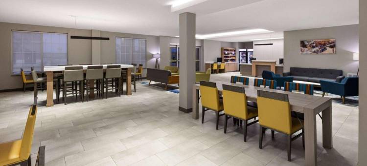 麦卡莱斯特拉昆塔温德姆套房酒店(La Quinta Inn & Suites by Wyndham McAlester)图片