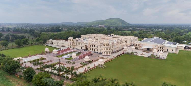 凯萨尔巴格宫殿(Kesarbagh Palace)图片