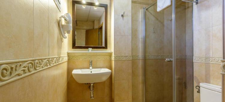 特雷博尔酒店(H-A Hotel Trebol)图片