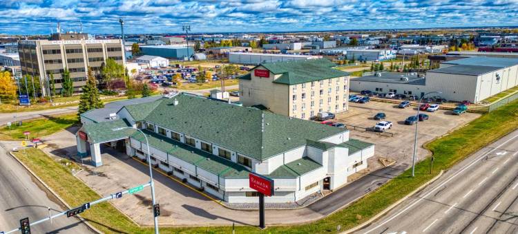尼斯库艾德蒙顿机场温德姆华美达酒店(Ramada by Wyndham Nisku Edmonton Airport)图片