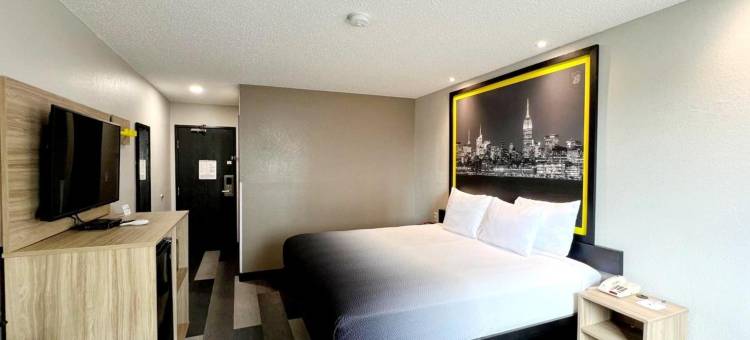 锡达拉皮兹速8酒店(Super 8 by Wyndham Cedar Rapids)图片