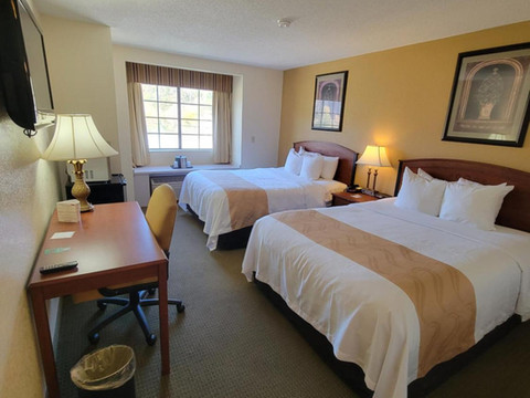 普雷斯顿斯堡品质酒店及套房,靠近山艺术中心