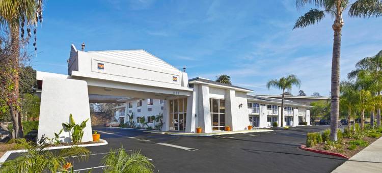 雷德兰兹6号汽车旅馆(Motel 6 Redlands, CA)图片