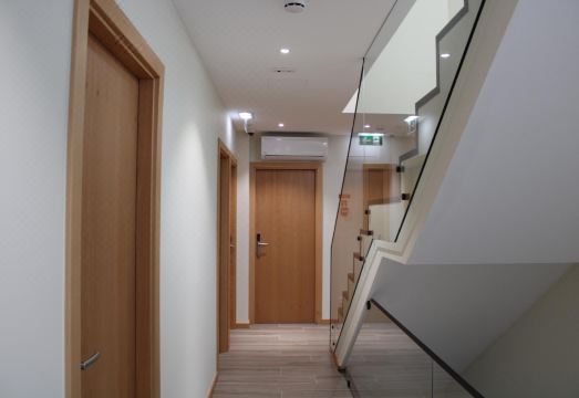 Oporto Station Hostel & Rooms Hotel Overview