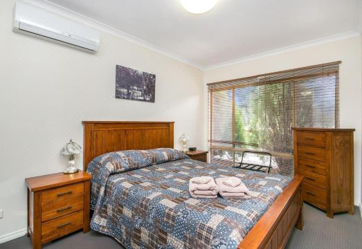 Coranda Lodge Hotel Overview