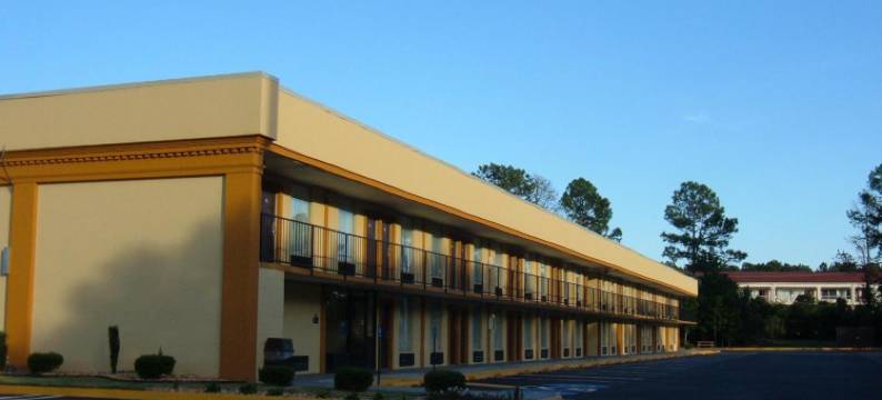 麦迪逊戴斯酒店(Days Inn by Wyndham Madison)图片