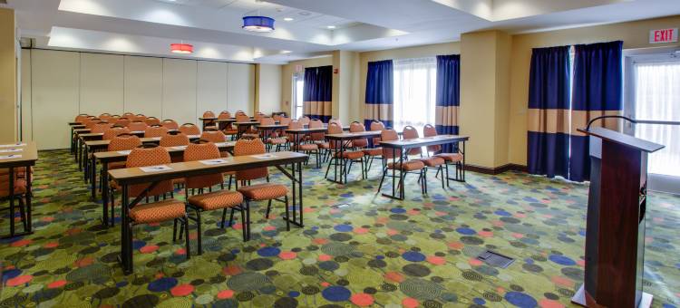 智选假日套房酒店罗利西南北卡罗来纳州(Holiday Inn Express & Suites RALEIGH SW NC STATE by IHG)图片