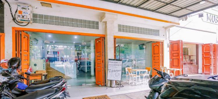 RedDoorz at Seindo Hotel Medan图片