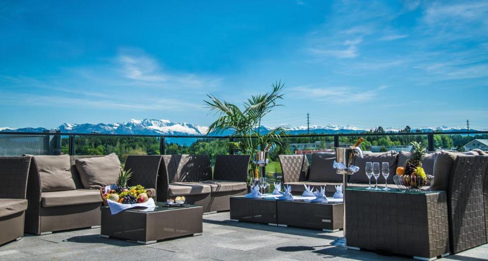 Hotel Swiss Star Over view