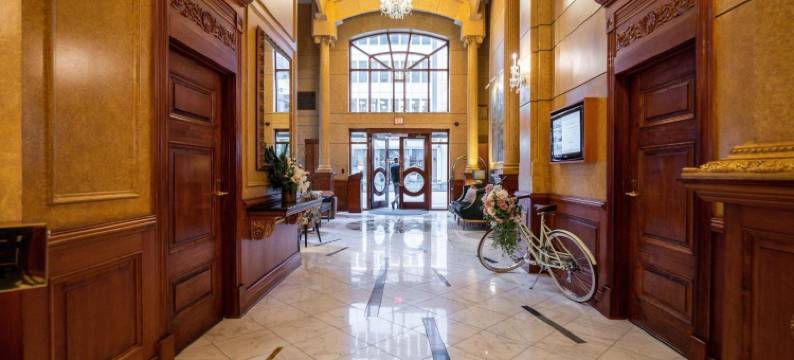 勒苏蕾行政酒店(Executive Hotel le Soleil Vancouver)图片