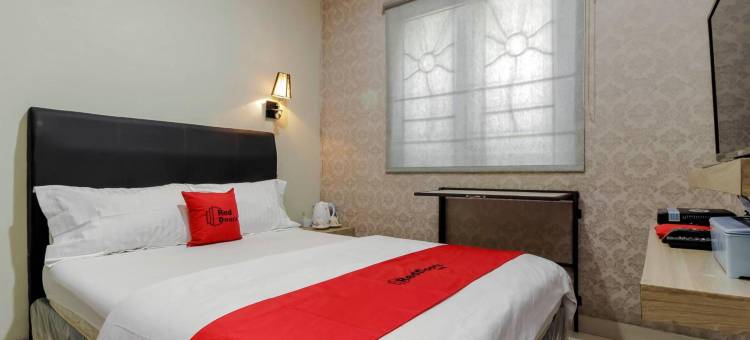 红多兹Plus酒店-近力宝西卡朗购物中心(RedDoorz Plus Near Lippo Cikarang Mall)图片