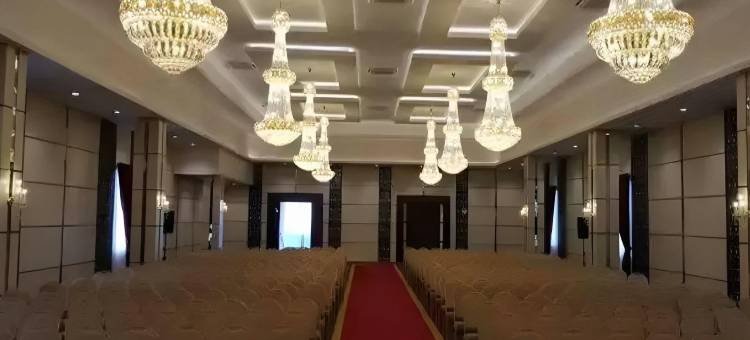 展玉费卢西吉诺酒店(Gino Feruci Cianjur)图片