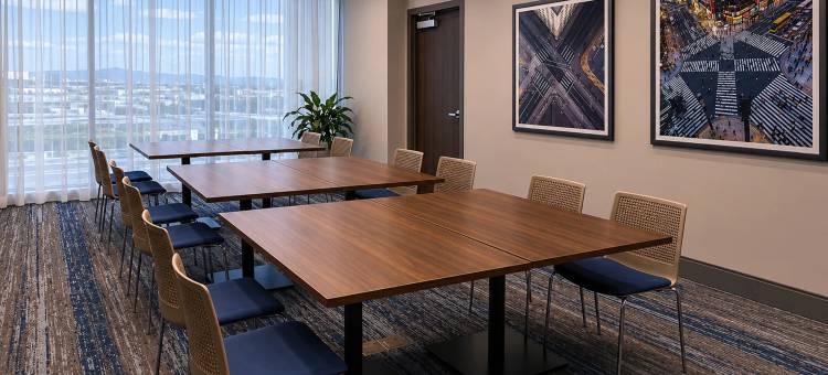 洲际酒店集团旗下的蒙特雷森德罗智选假日酒店及套房(Holiday Inn Express & Suites MONTERREY SENDERO by IHG)图片