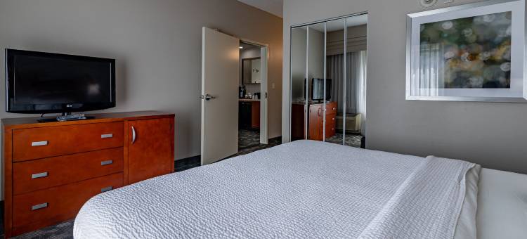 布朗维克万怡酒店(Courtyard by Marriott Brunswick)图片