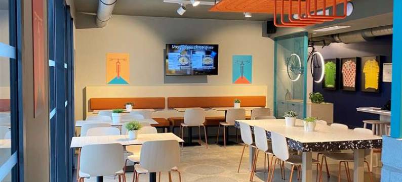 宜必思快捷卢代阿克赛车场酒店(Ibis Budget Loudéac Vélodrome)图片