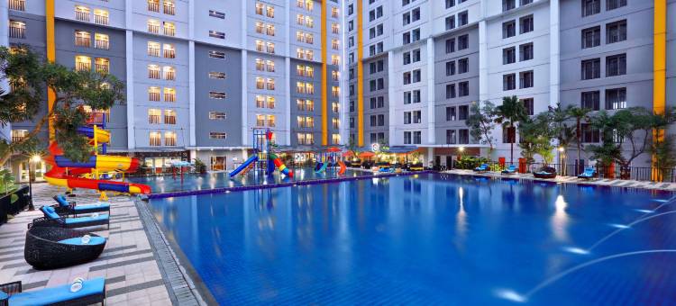 加丁塞尔蓬维佳酒店(Vega Hotel Gading Serpong)图片