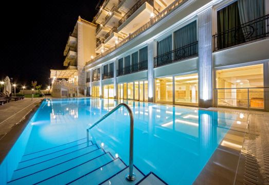 Therma Palace - Spa Mineral Pool & All Inclusive & Free Parking Hotel Overview