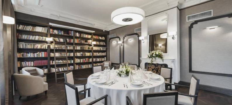 红男爵酒店及餐饮(Red Baron Hotel & Restaurant)图片