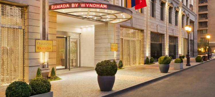 埃里温温德姆华美达套房酒店(Ramada Hotel and Suites by Wyndham Yerevan)图片