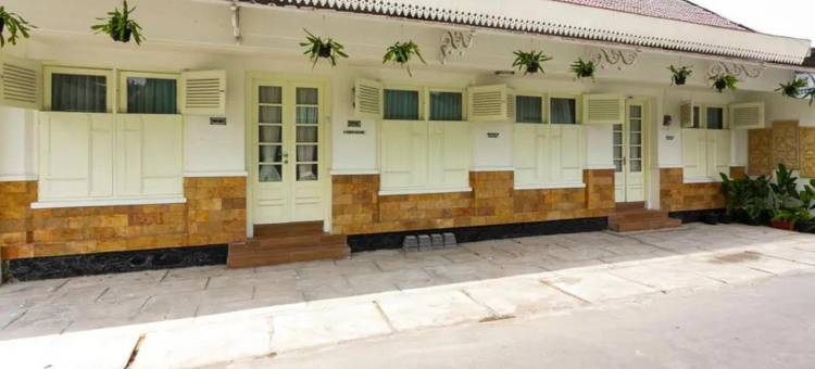 红多兹伊斯兰酒店-近日惹蒂蒂克诺尔(RedDoorz Syariah Near Titik Nol Yogyakarta)图片