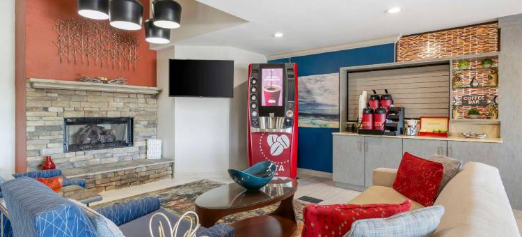 拉尼尔湖/盖恩斯维尔贝斯特韦斯特优质套房酒店(Best Western Plus Lake Lanier Gainesville Hotel  Suites)图片