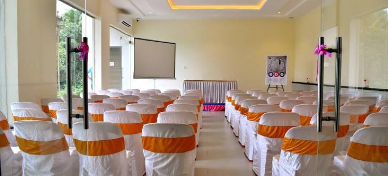 达波利萨德哈纳行政酒店(Hotel Sadhana Executive)图片